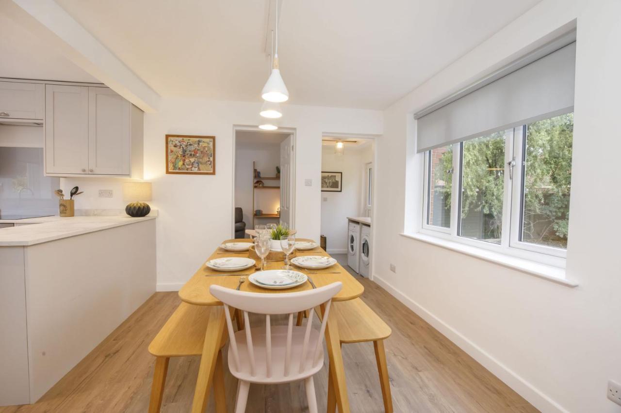 The Willows With Free Parking For 2 Cars 요크 외부 사진