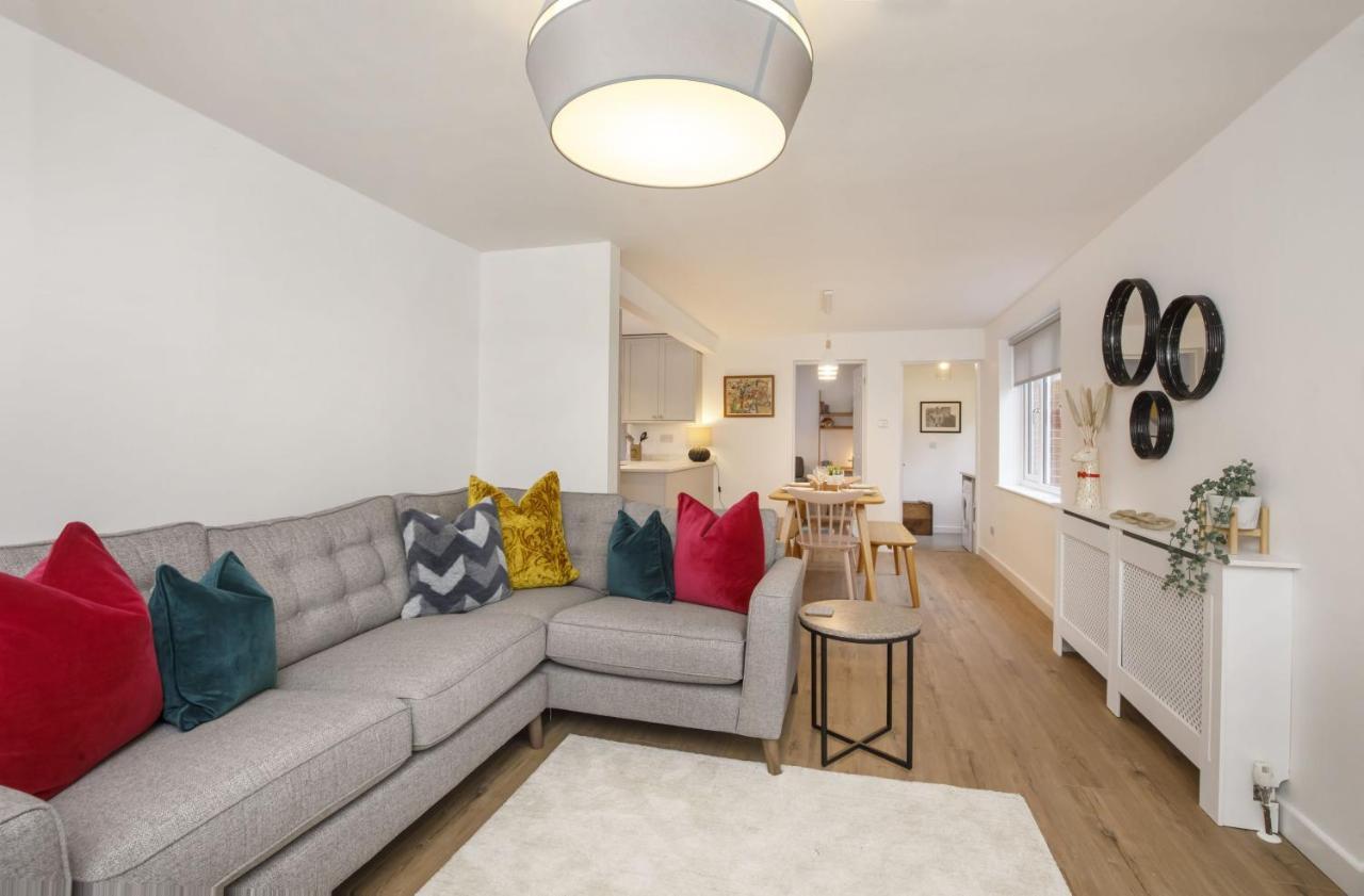 The Willows With Free Parking For 2 Cars 요크 외부 사진